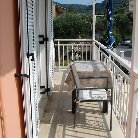 Apartment Ramos Mesongi
